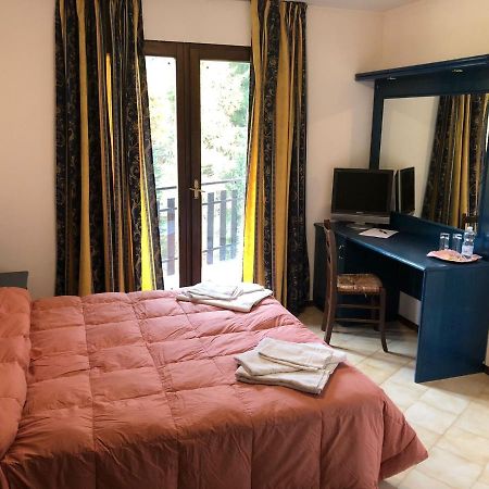 Petit Paradis شامبوريتشير المظهر الخارجي الصورة